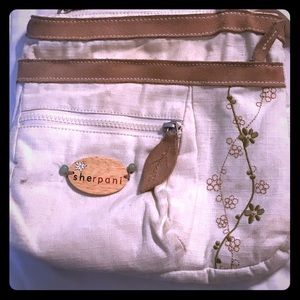 Sherpani crossbody